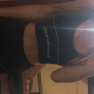 Meet your Posher, Adriana